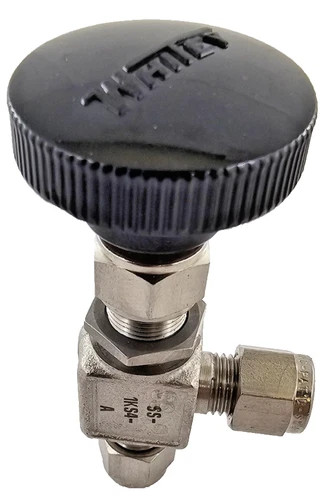Whitey SS-1KS4-A Stainless Steel Needle Valve, 1/4 Inch Tube — product image 3 of 5
