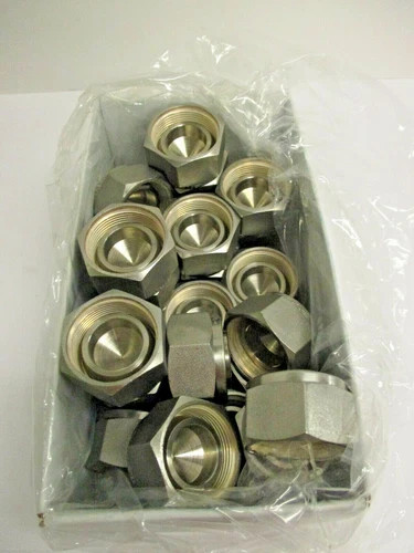 Swagelok SS-1210-P 3/4 Inch Stainless Steel Tube Fitting Plug - Lot of 25 — product image 2 of 7