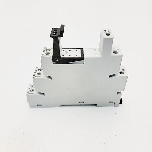 Allen-Bradley 700-HLT12 Series A Terminal Block Relay — product image 2 of 3