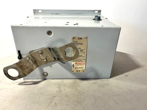 ITE BOS14351 BD Fused Bus Plug Disconnect Switch 30A 600VAC — primary product image