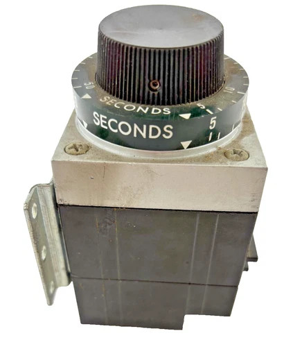 AGASTAT 7012BD Electropneumatic On-Delay Timing Relay — product image 4 of 5
