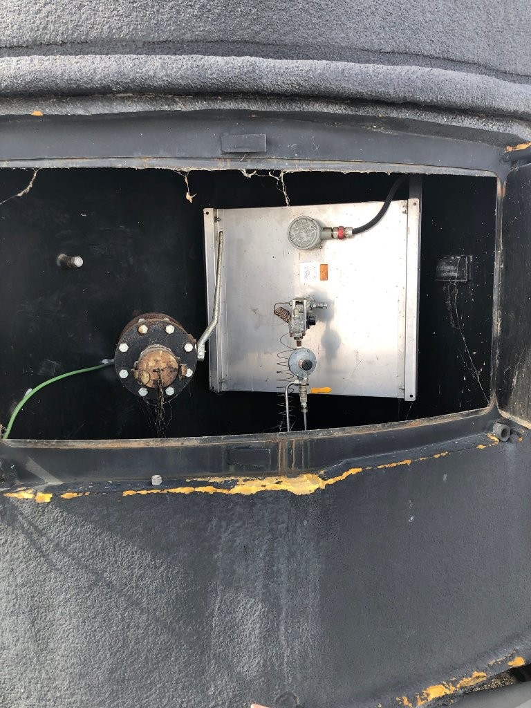 400 BBL GLM Insulated Storage Tank – 2007 — product image 5 of 6