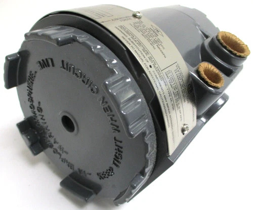 Fisher 846 Current to Pressure Transducer — product image 2 of 7