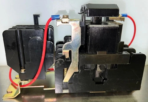 General Electric CR306D002 NEMA Size 2 Magnetic Starter — product image 6 of 8