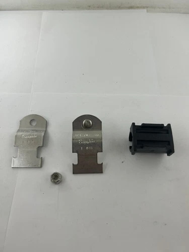 Swagelok Stainless Steel Tube Cushion Clamp SS-TBC12 for 3/4" Tubes — primary product image