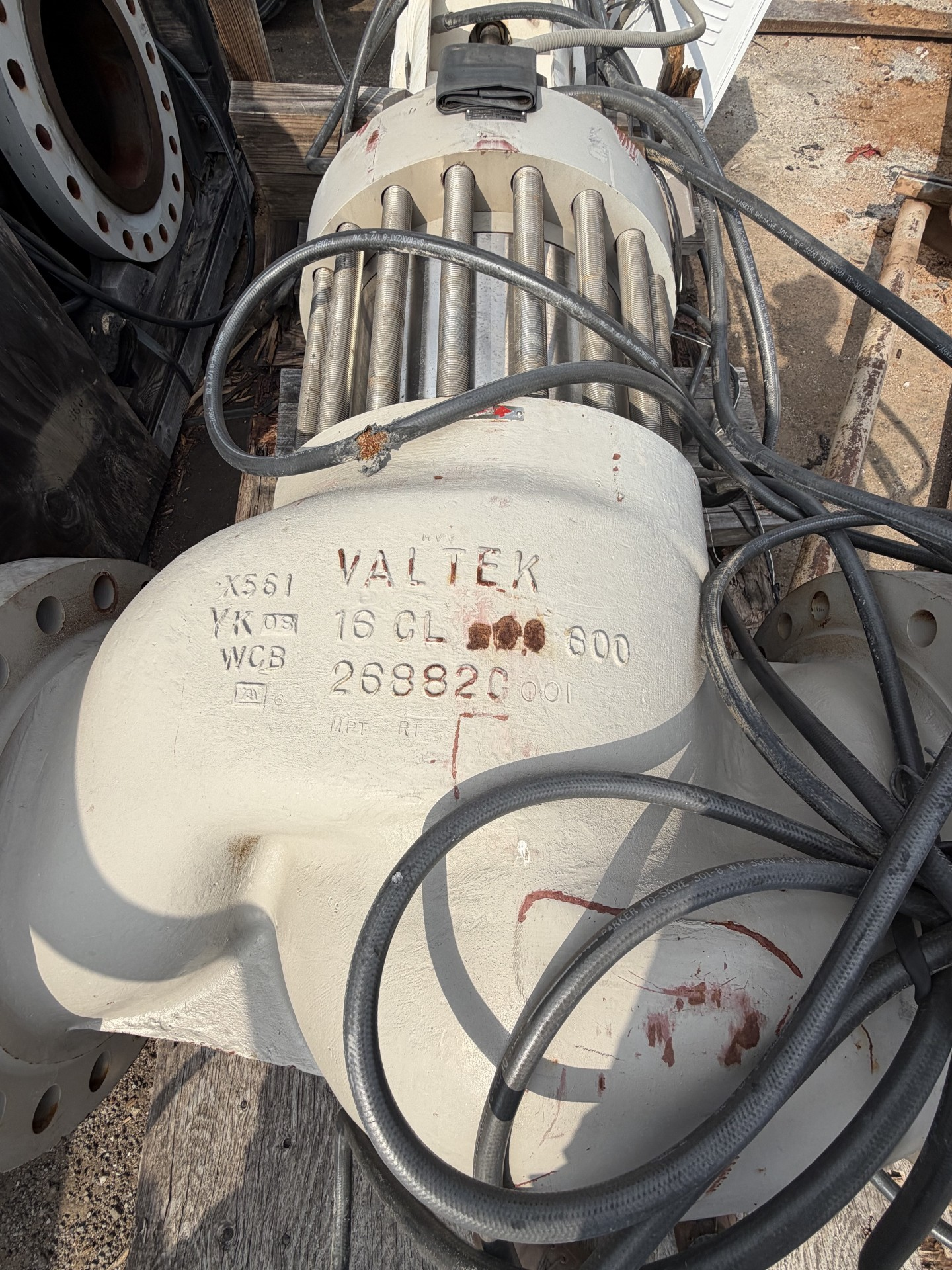 Valtek 16-inch 600# Class Control Globe Valve with Actuator