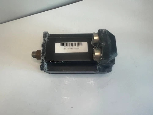 Allen Bradley MPL-B430P-SJ22A Low Inertia Servo Motor — primary product image