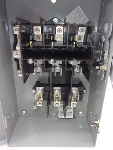 Eaton DG322NGB 60A General Duty Safety Switch — product image 5 of 8