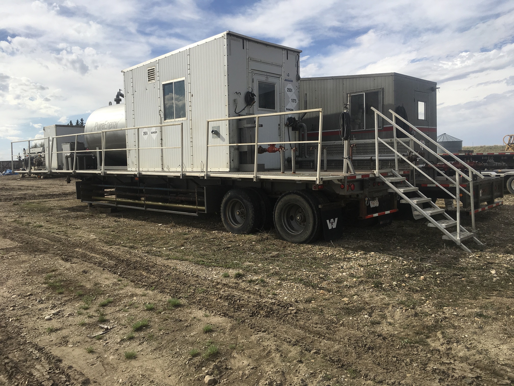 E&D Pipe and Process Equipment Ltd. 6' x 10' Production Testing Unit on 45' Hiboy Trailer — product image 3 of 12