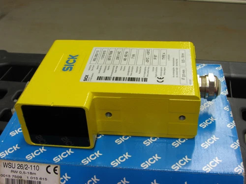 SICK WSU 26/2-110 Photoelectric Safety Sensor