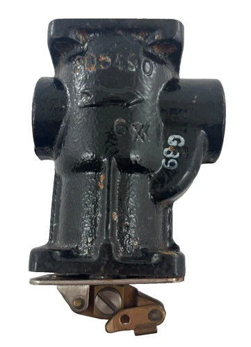 McDonnell & Miller SA101-102 Valve and Strainer Assembly — product image 3 of 6