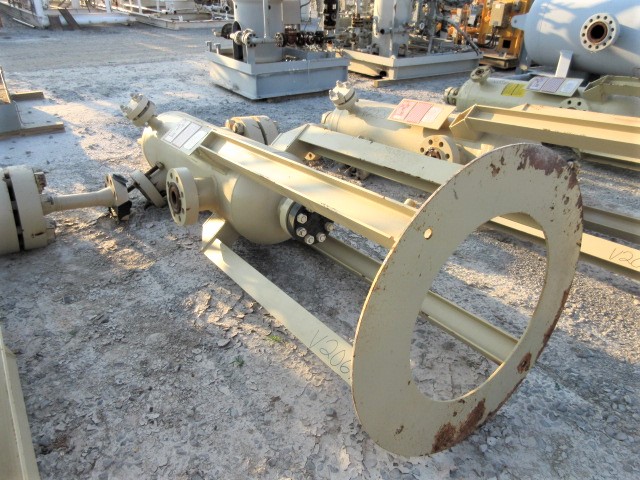 Cameron Vertical Sand Trap Pressure Vessel, 20" x 5' — product image 4 of 8