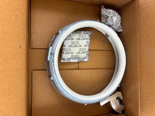 Eaton Crouse-Hinds GLL11 5" Insulated Grounding Bushing with Lay-In Lug — product image 2 of 5