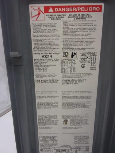 Square D H321N Heavy Duty Safety Switch, 30A, 3P, Fusible, 240V, NEMA 1 — product image 3 of 8