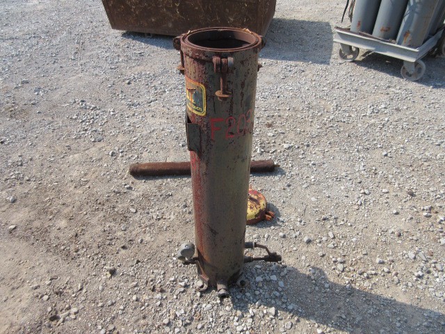 Crall Products Vertical Filter Separator Model 0-8-4-336, 8-5/8" x 42" — product image 8 of 9