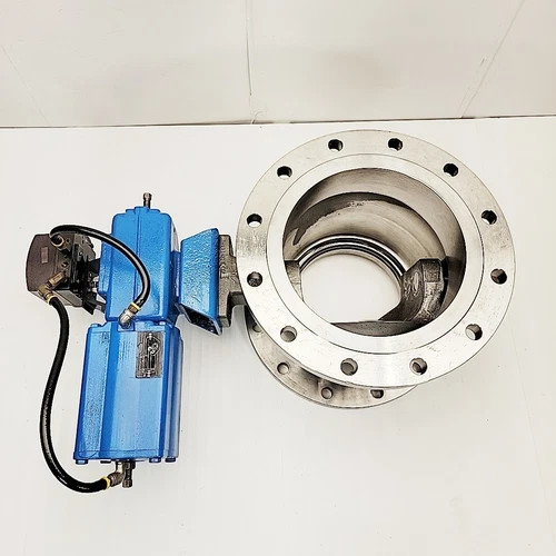 Neles Jamesbury 14-inch Class 150 Vee-Ball Control Valve with 316SS Body and B1CU 13/55 Actuator