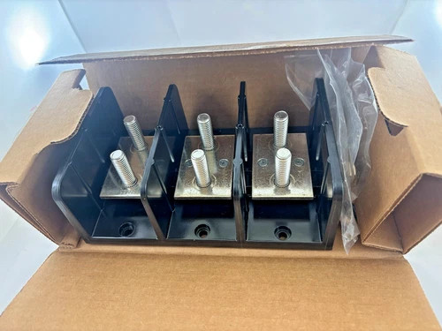 Marathon Special Products 1453606 3-Pole Power Stud Terminal Block — primary product image