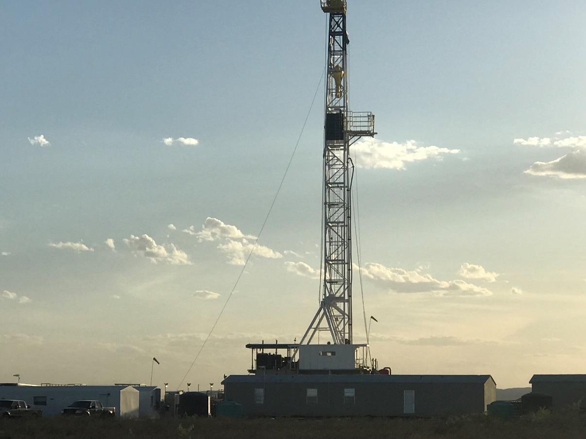 Davis 1000HP Land Rig 102 — product image 2 of 3