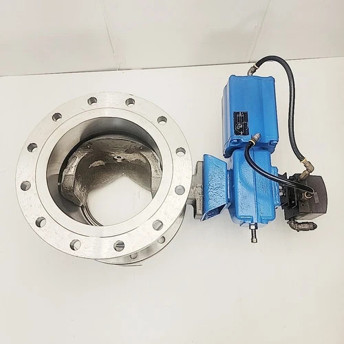 Neles Jamesbury 14-inch Class 150 Vee-Ball Control Valve with 316SS Body and B1CU 13/55 Actuator — product image 2 of 16