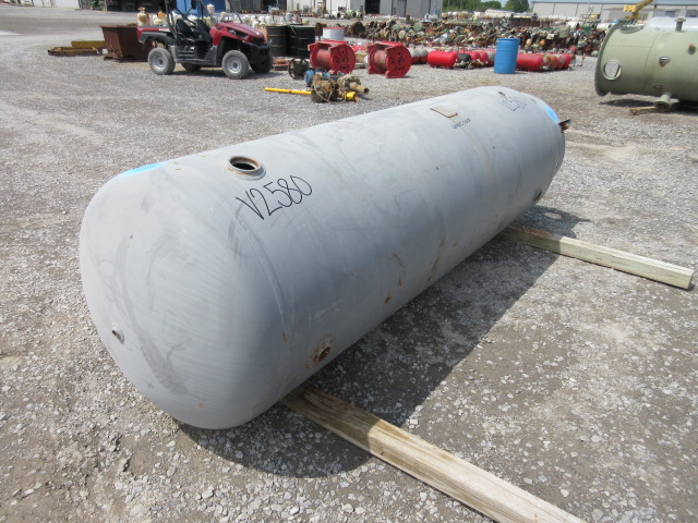 Manchester Tank 500 Gallon Horizontal Air Receiver Tank — product image 3 of 8
