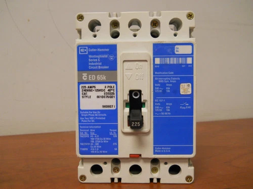 Cutler-Hammer ED3225 Series C Molded Case Circuit Breaker, 225A, 240V, 3-Pole — primary product image