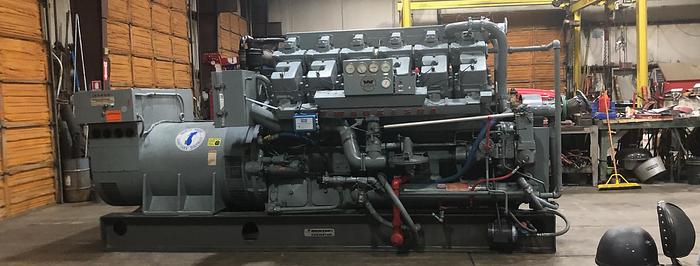 Waukesha 7042GU 800kW Natural Gas Generator Set — product image 3 of 10