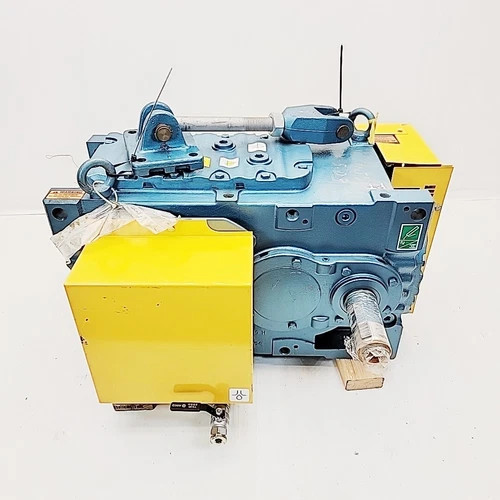 SEW-Eurodrive MC2PLHT05 Compact Gear Reducer 12.52:1 Ratio — product image 9 of 9