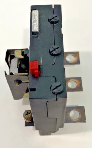 Siemens FD63T200 200A 3-Pole Circuit Breaker Trip Unit — product image 5 of 7