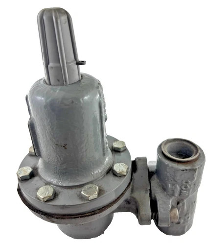 Fisher 627W 1/2 Inch Pressure Reducing Regulator with 15-40 PSIG Range and SST Trim — product image 4 of 5