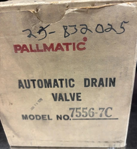Pall Pallmatic Automatic Drain Valve Model 7556-7C — product image 2 of 6