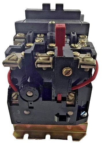 Westinghouse A200M1CB NEMA Size 1 3-Pole Magnetic Motor Starter — product image 3 of 11