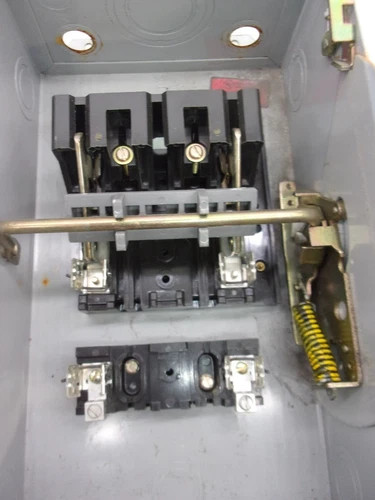 Westinghouse HFN222 Heavy Duty Safety Switch, 60A, 240V, 2-Pole, Fusible, NEMA 1 — product image 4 of 8