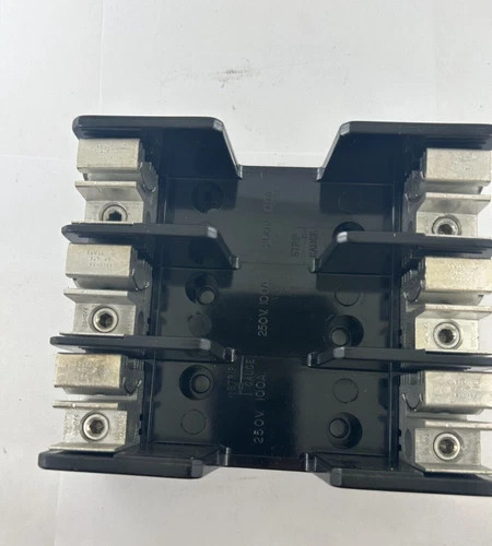 Littelfuse LH25100-3C Class H Fuse Block, 250V, 100A, 3-Pole — product image 3 of 4