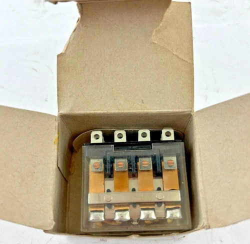 Eaton D7PR4A 4PDT Power Relay, 120 VAC Coil — product image 4 of 6