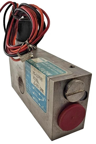 Gems Sensors FS-10798 Adjustable Liquid Flow Switch, 0.5-20 GPM, 1/2" NPT — product image 3 of 6