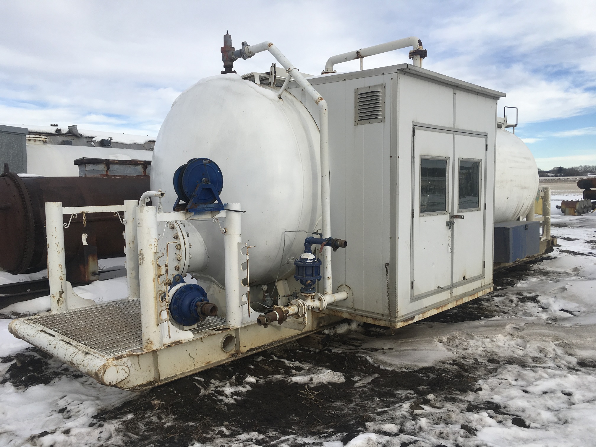 Chart Industries 15-MAX 8' x 24' Vapor Tight Cryogenic Storage Tank — primary product image