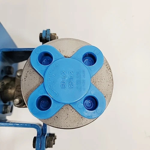 Neles Jamesbury 1/2" 5150 CL-150 Ball Valve with Quadra-Powr II Actuator — product image 4 of 12