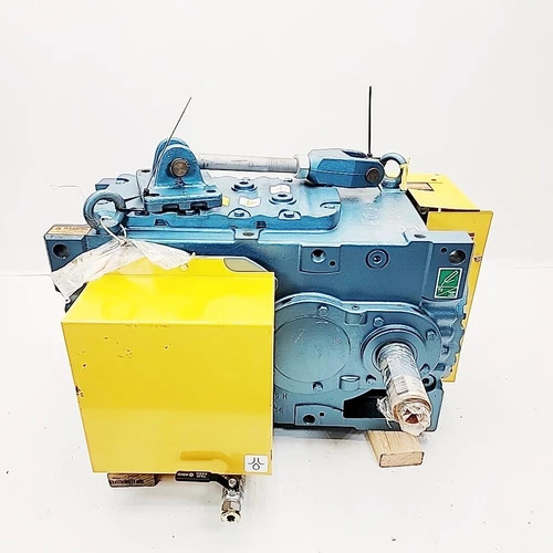 SEW-Eurodrive MC2PLHT05 Compact Gear Reducer 12.52:1 Ratio