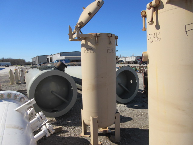 National Tank Company Vertical Filter Vessel 26" x 4'6" — product image 8 of 9