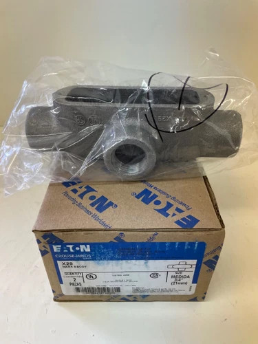 Eaton Crouse-Hinds X29 3/4 Inch Aluminum Mark 9 Conduit Outlet Body — primary product image