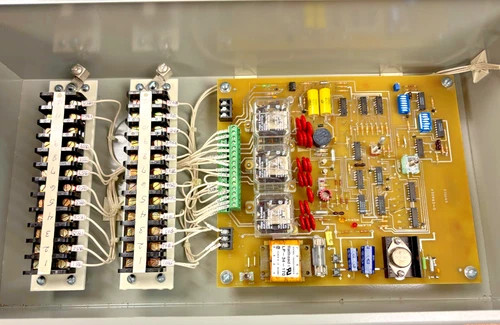 Stock Equipment Co. Secoal Monitor PC Board Z10669 A20963-0 with Enclosure — product image 3 of 5
