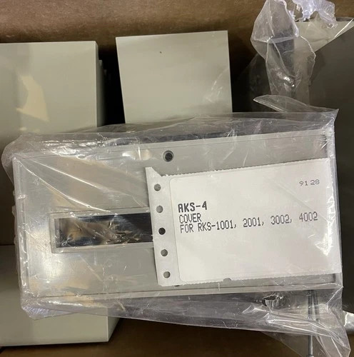 Barber Colman AKS-4 Thermostat Cover (Lot of 9) — primary product image