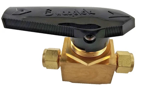 Swagelok Brass Ball Valve B-45S8, 1/2" Tube OD — product image 4 of 8