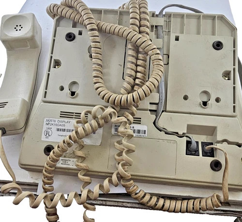 Nortel Meridian M2616 Display Telephone — product image 4 of 4