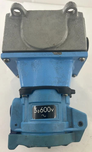 Meltric DS Series 20A Poly Receptacle 33-34143 — primary product image
