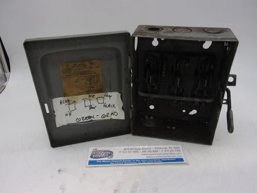 Square D Heavy Duty Safety Switch 30A 3P Fusible 240V NEMA 1 — product image 2 of 8