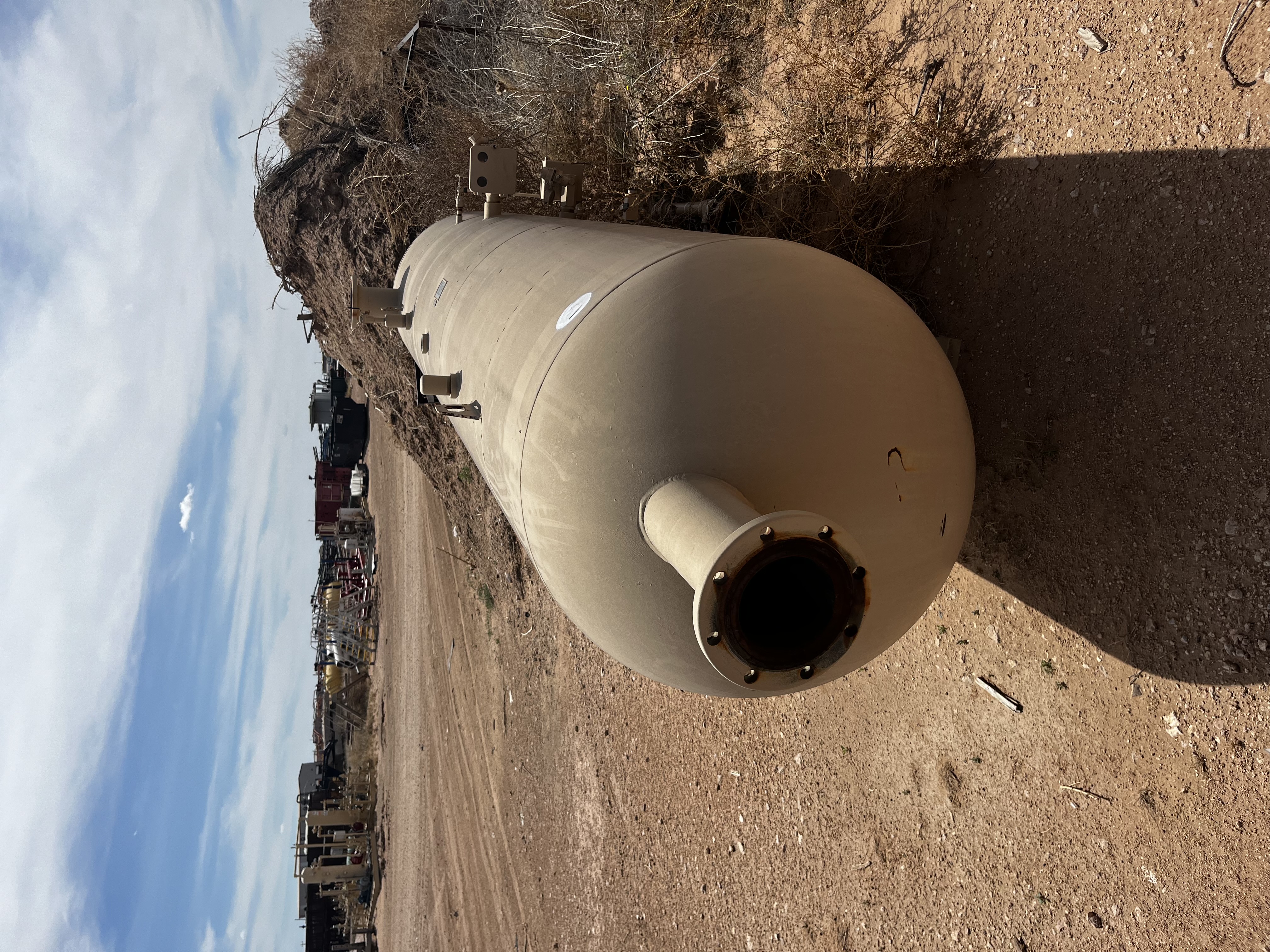 Industrias Gutierrez 1000 Gallon Horizontal Pressure Vessel, Type AG, S/N 202 — product image 2 of 3