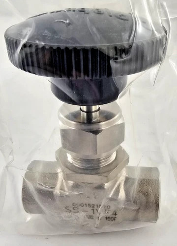Swagelok SS-1VF4 Needle Valve 1/4" FNPT 316 Stainless Steel — primary product image