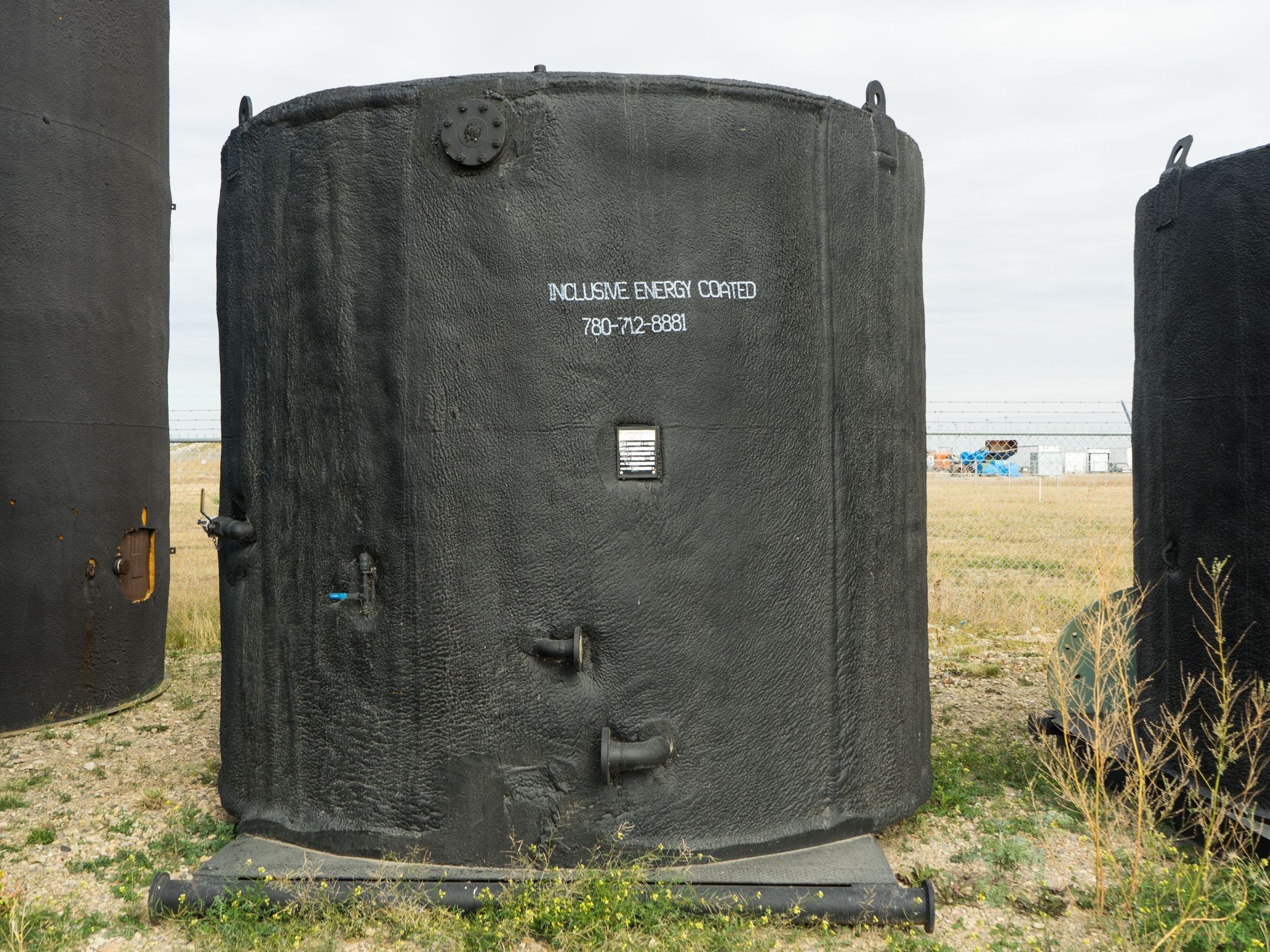 100 BBL Internally Coated Tanks – Insulated