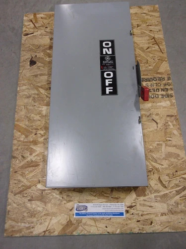 General Electric THN3364 Heavy Duty Safety Switch — primary product image